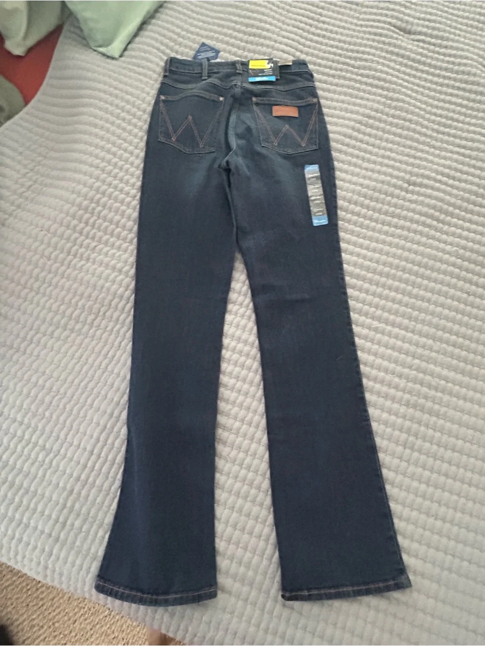 NEW- Women’s Wrangler Rodeo Riding Jeans - Bootcut High Rise 27x34- NEW - Picture 3 of 4
